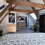 Suite City Center In Quiet Street & Airco