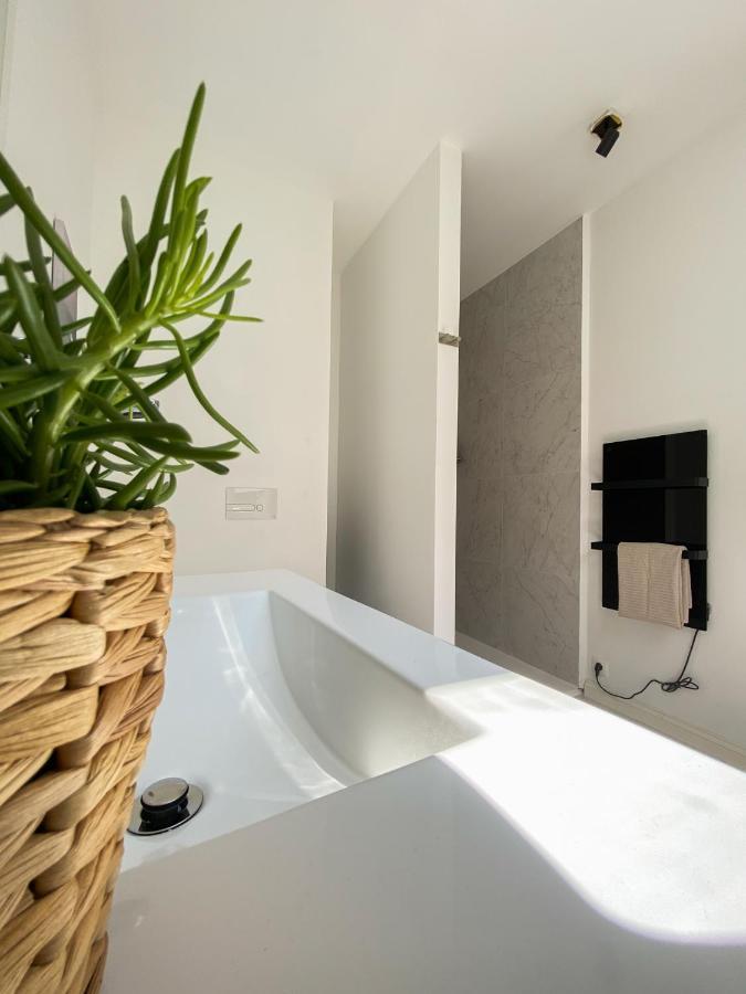 Center In Quiet Street & Airco Appartement Antwerpen