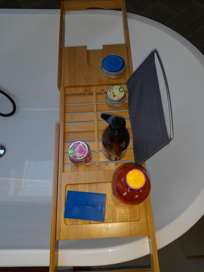 Appartement Center In Quiet Street & Airco
